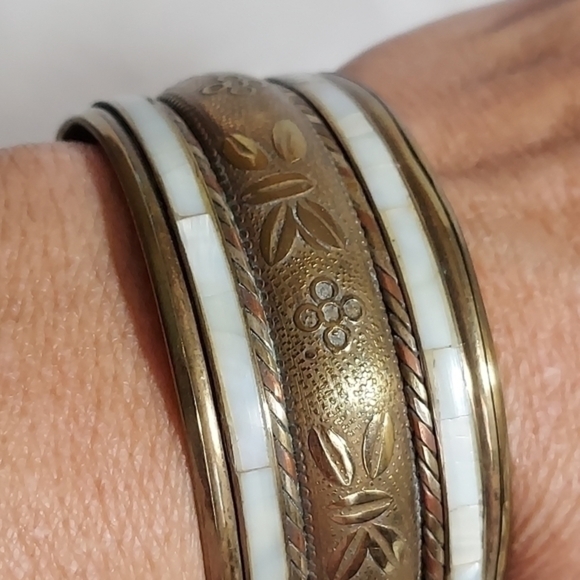 Vintage Brass and Mother of Pearl Bangle Bracelet Etched with decorative accents - Picture 2 of 10